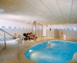 Piscina interioara